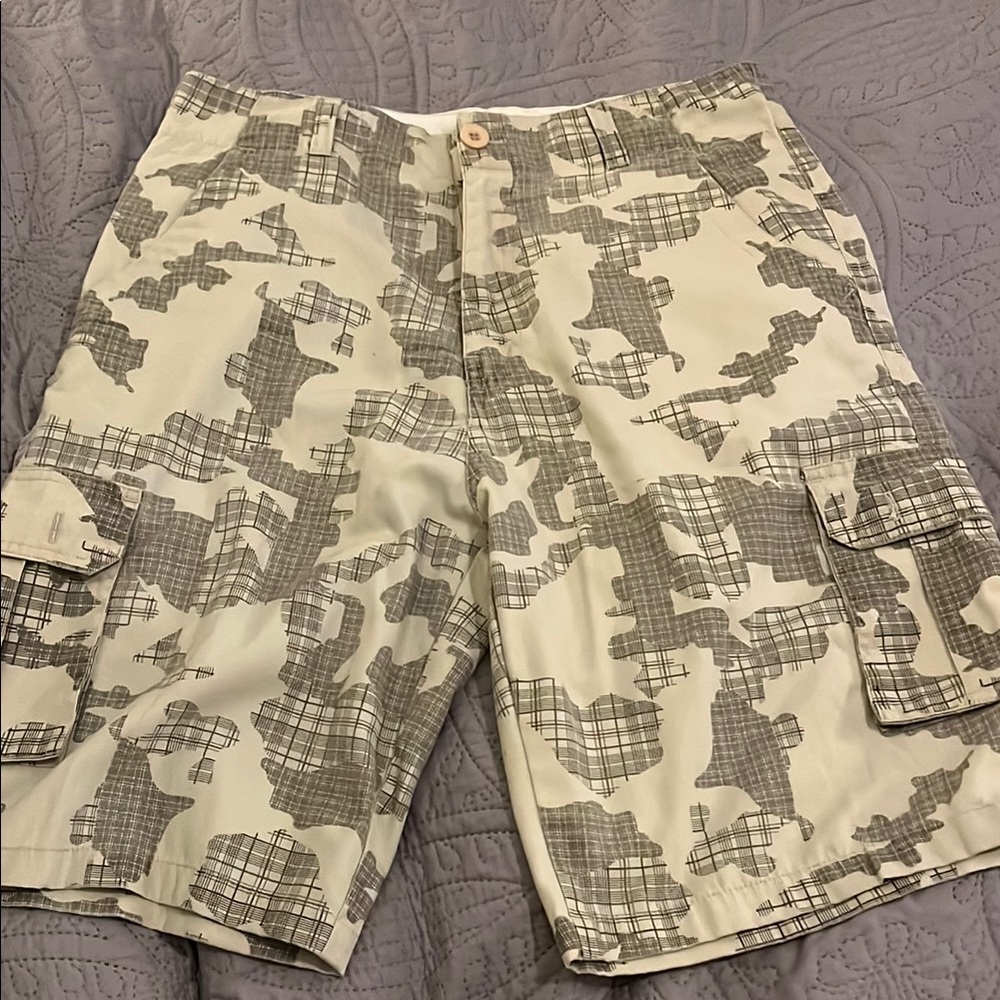 Gray and White Cargo Shorts with Durable Fabric